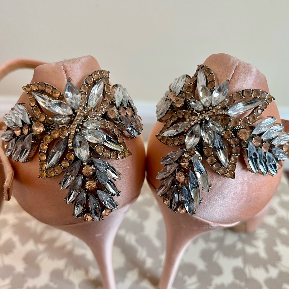 Badgley Mischka Wedding Heels with Rhinstone Heel. Size 7.5